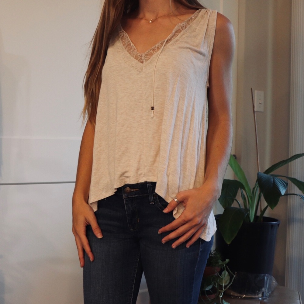 American Eagle Crop Top